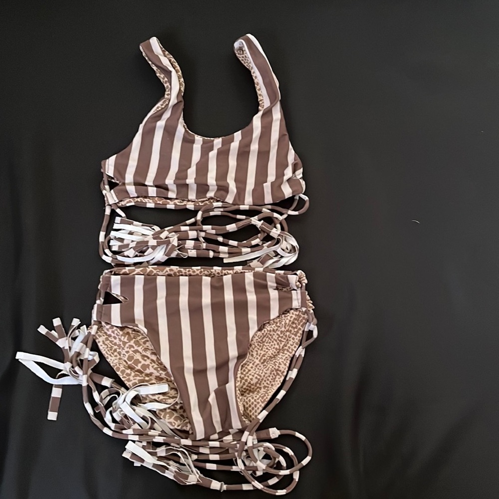 Cute and sassy two piece swimsuit for little girls!
